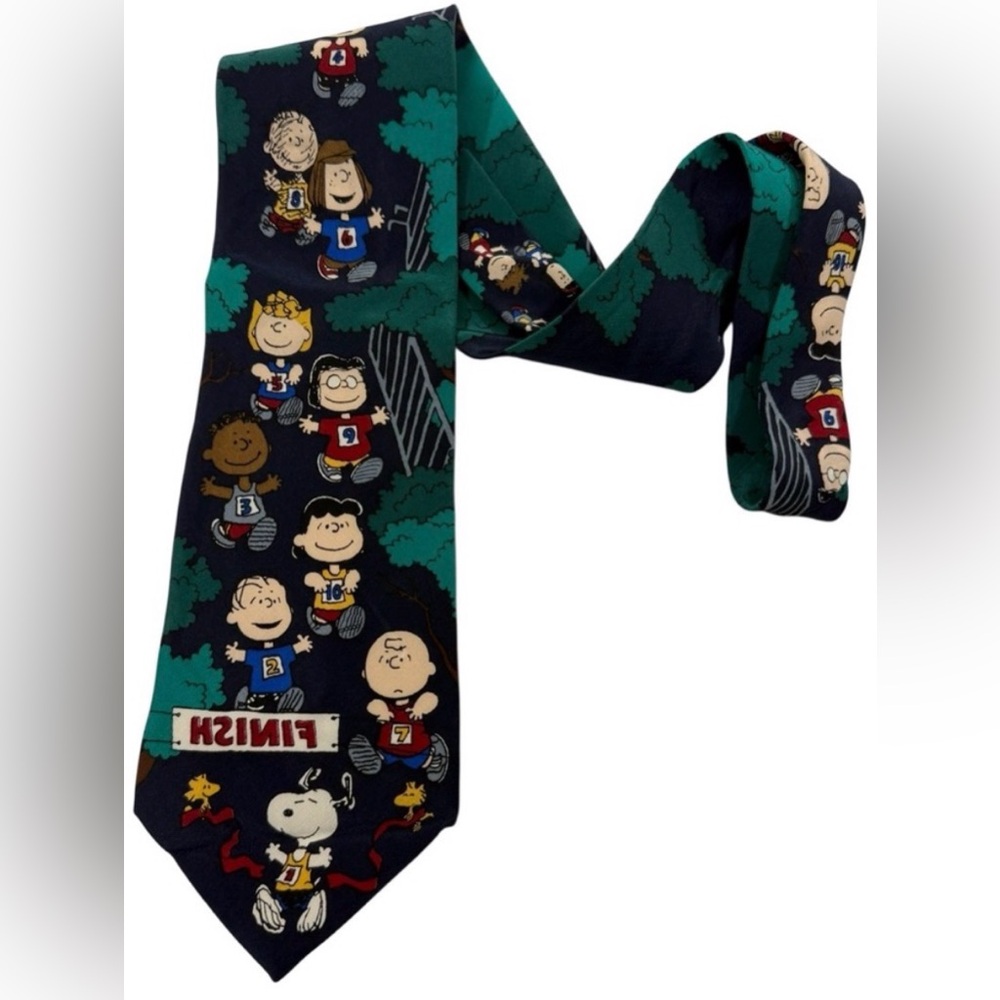 Peanuts Snoopy Charlie Brown Finish Line Silk Tie Navy